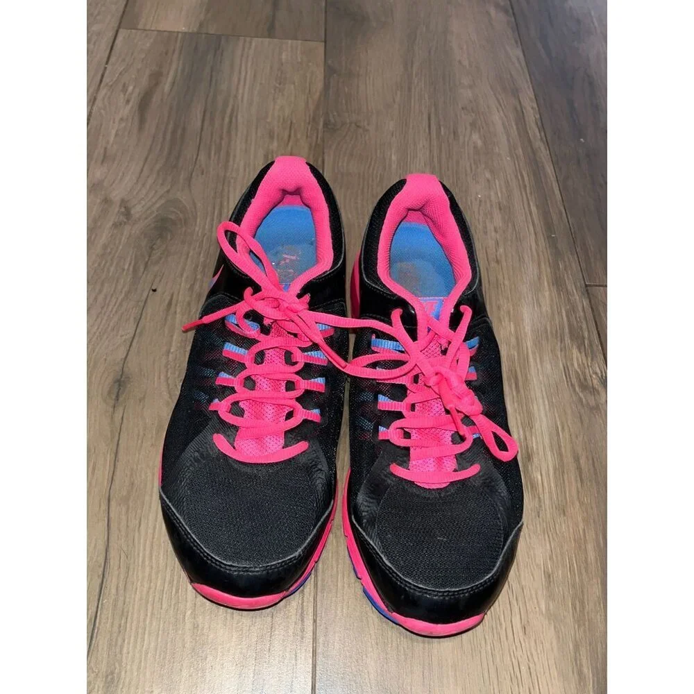 Nike Womens Black & Pink Running Shoes Size 8